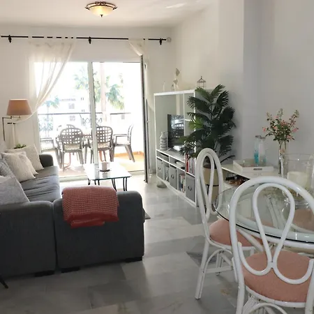 Mi Capricho Side Ref 1370 Sitio de Calahonda